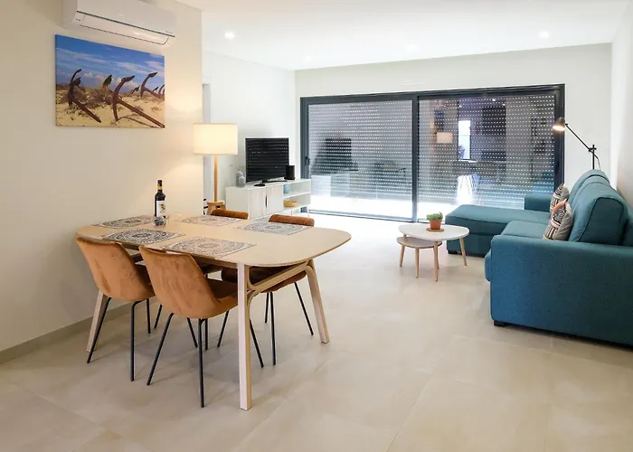 Casa June - *
