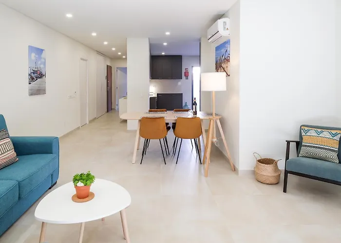 Casa June - *