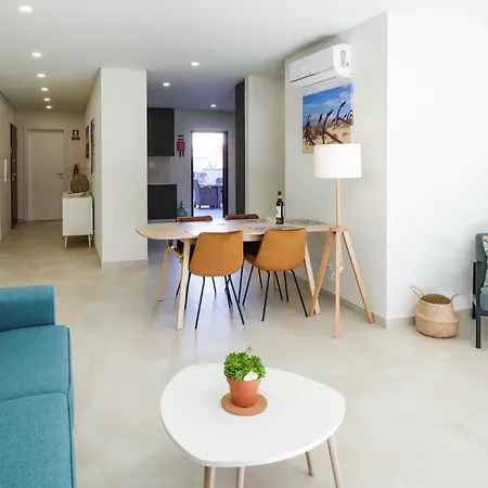 Casa June - *